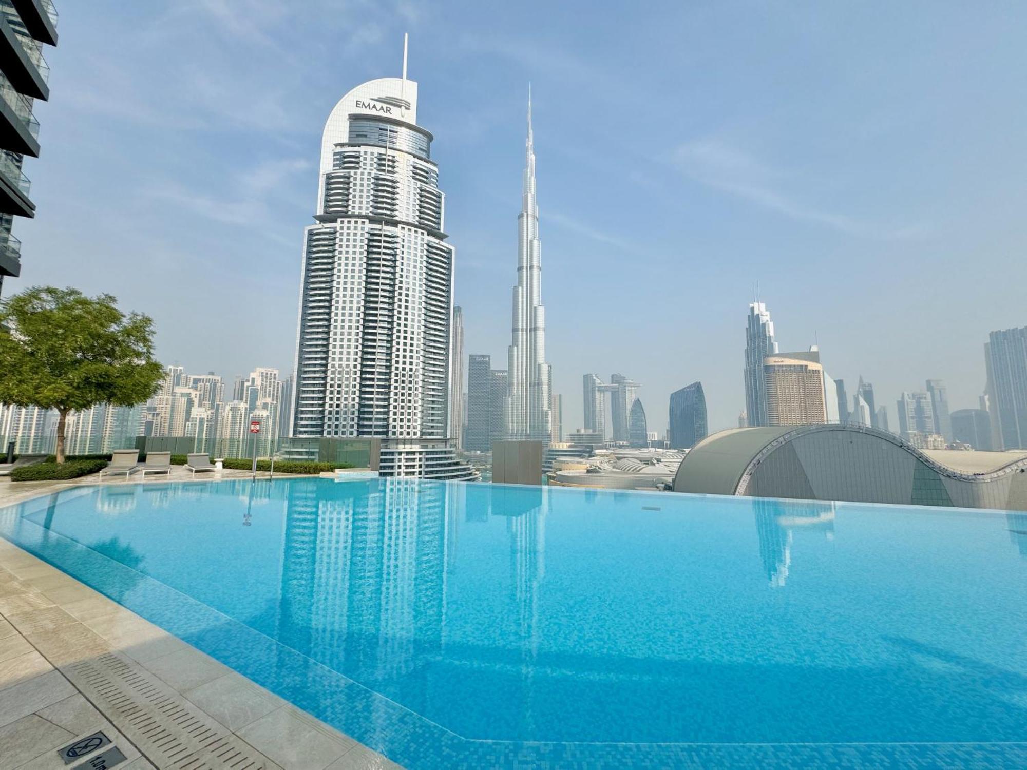 Next To Burj Khalifa Mall 1 Bedroom Luxe