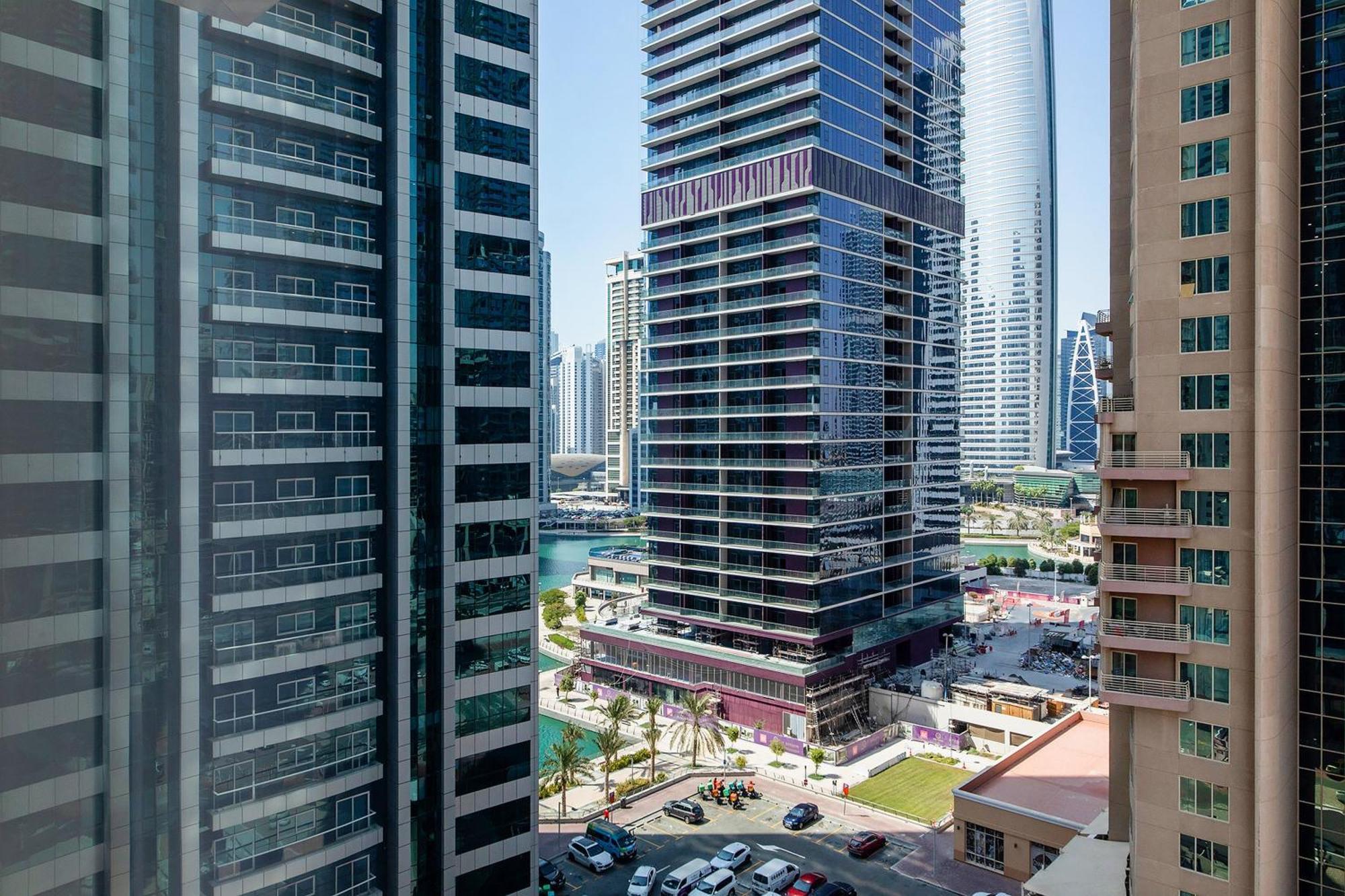 Apartment In Me Do Re Jumeirah Towers
