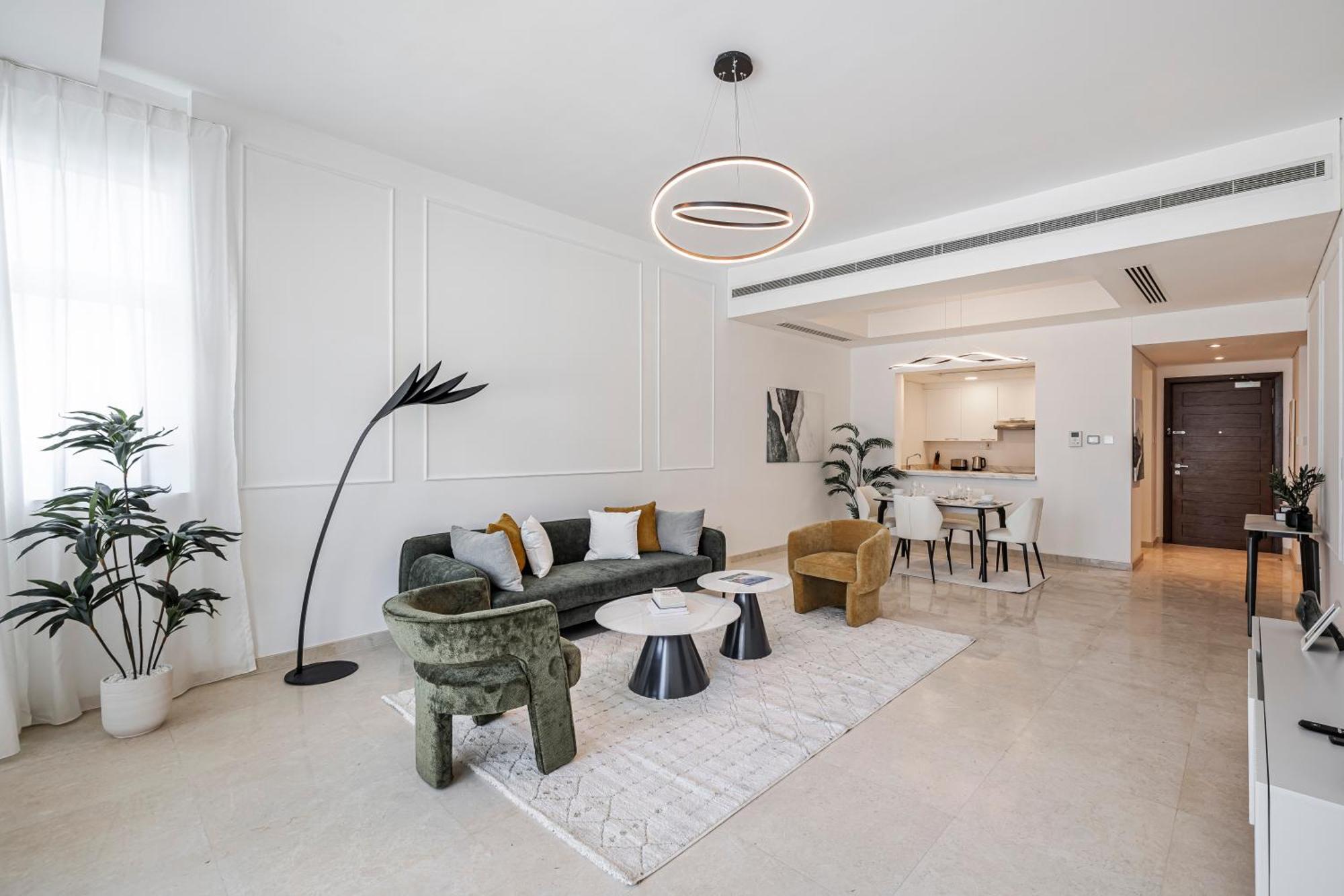 1br With Burj Khalifa View Bay Square Business Bay *