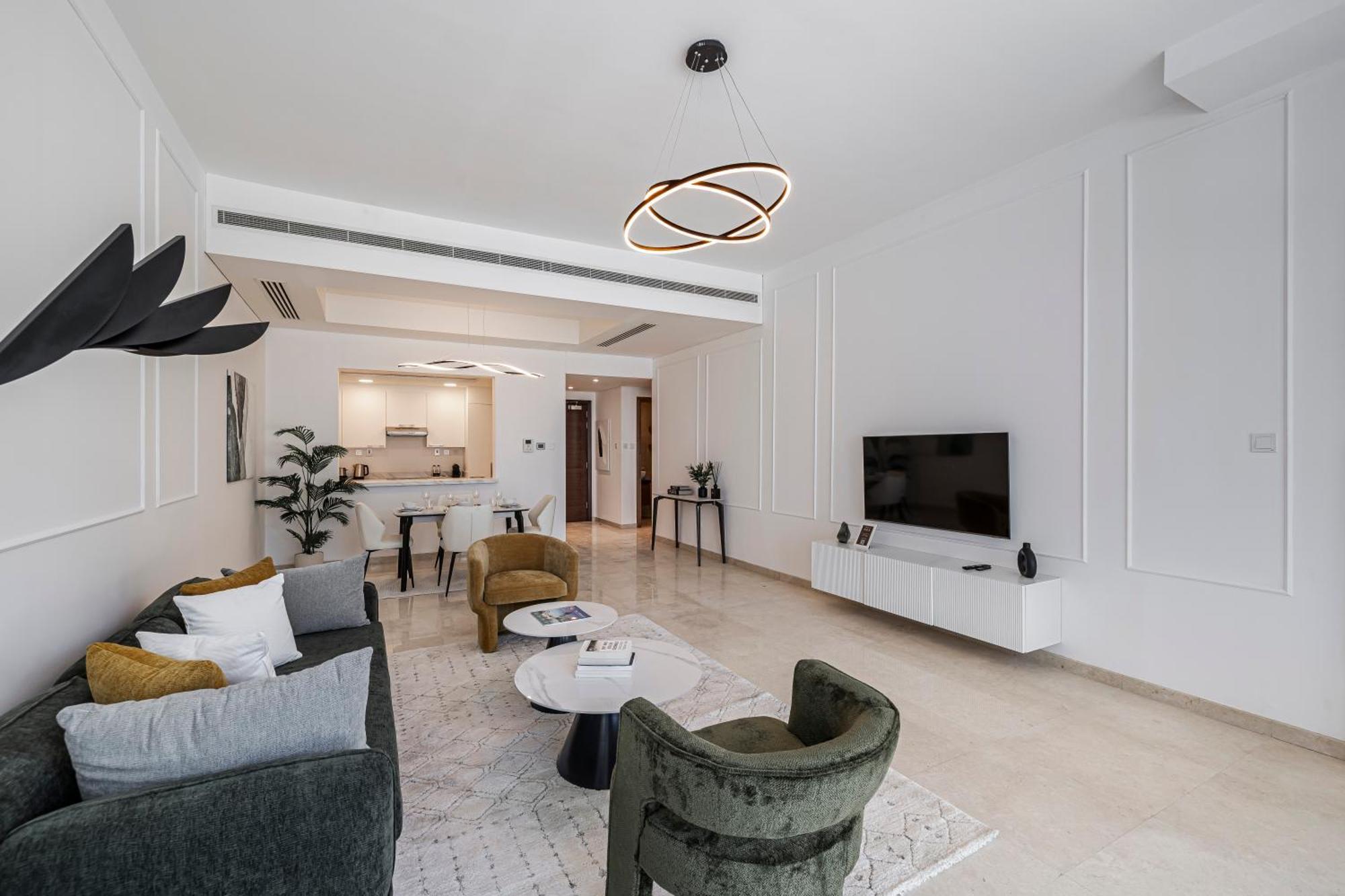 Apartment 1br With Burj Khalifa View Bay Square Business Bay Dubai