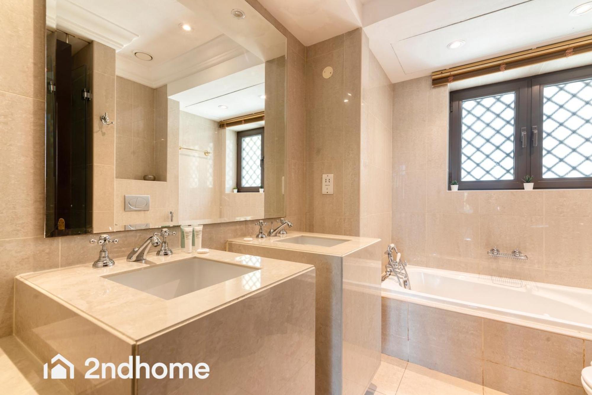 Apartment 2ndhome - Al Tajer, A , Old Town Dubai
