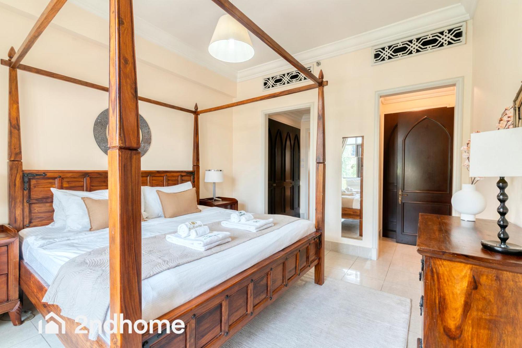 2ndhome - Al Tajer, A , Old Town Apartment Dubai