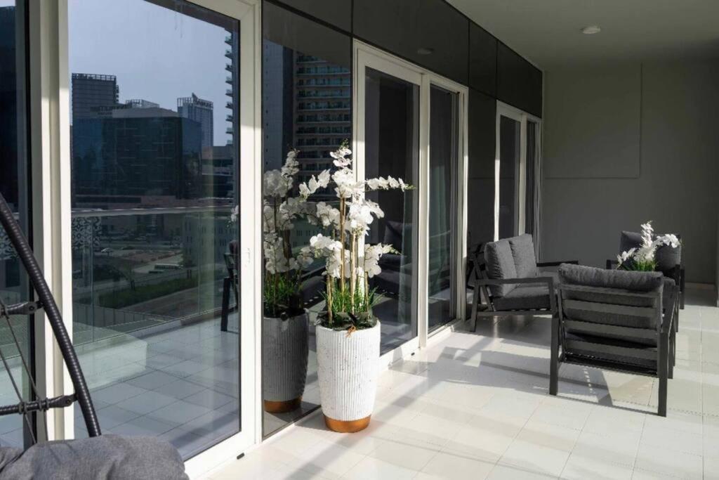Reva Residences - 2 Bdr In Business Bay - Burj Khalifa Views