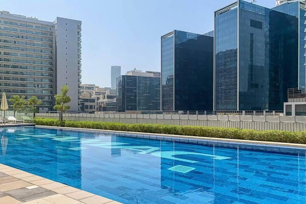 Reva Residences - 2 Bdr In Business Bay - Burj Khalifa Views Apartment *
