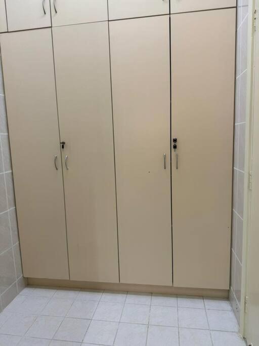 Master Near Metro Apartment Dubai