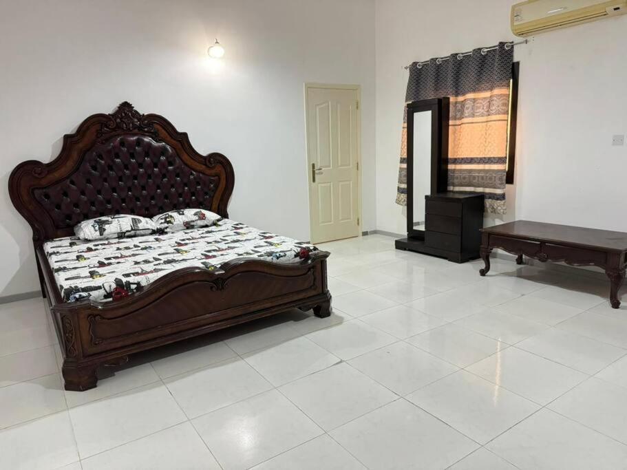 Master Near Metro * Dubai