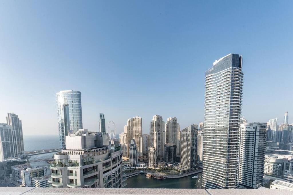 Gorgeous 2 Bedroom With Spectacular Sea View Apartment