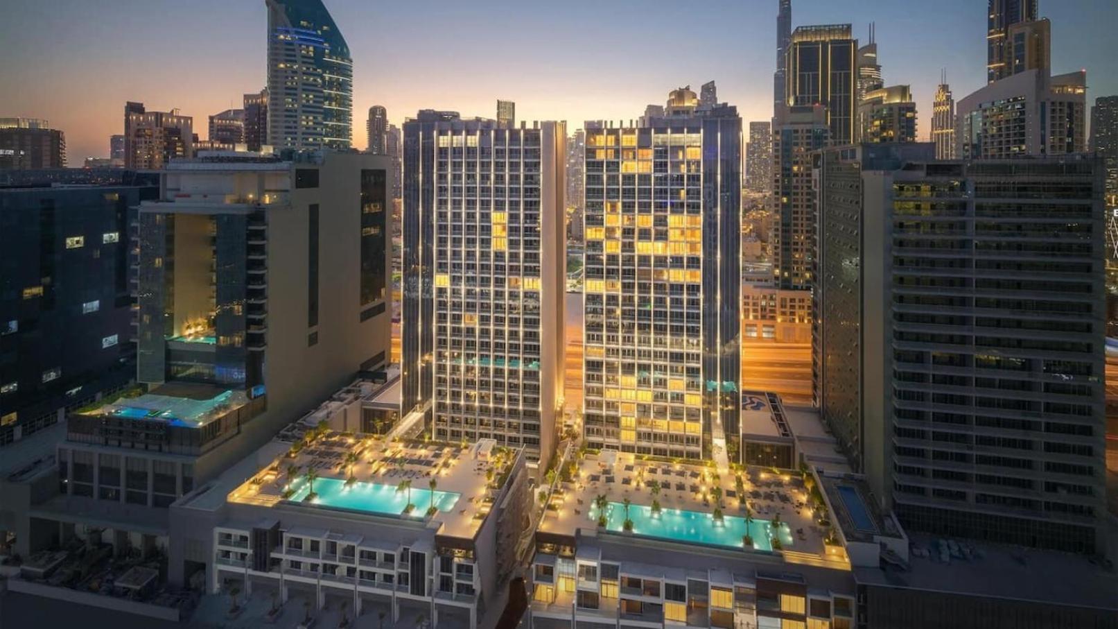 Voguish Studio! Walk To Burj Khalifasleeps 3! Apartment Dubai
