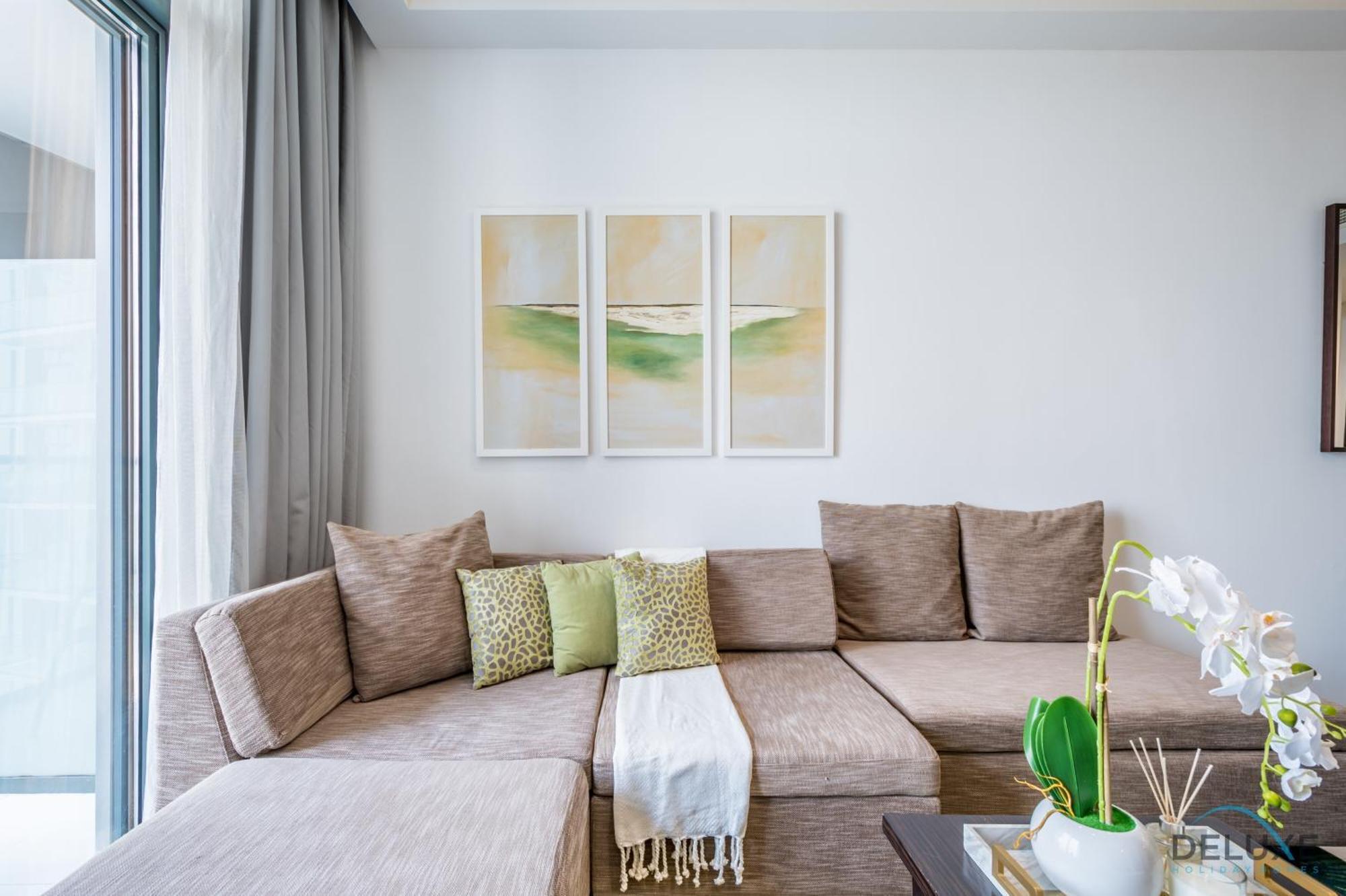Cosmopolitan 1br In Celestia B, South By Deluxe Homes Apartment