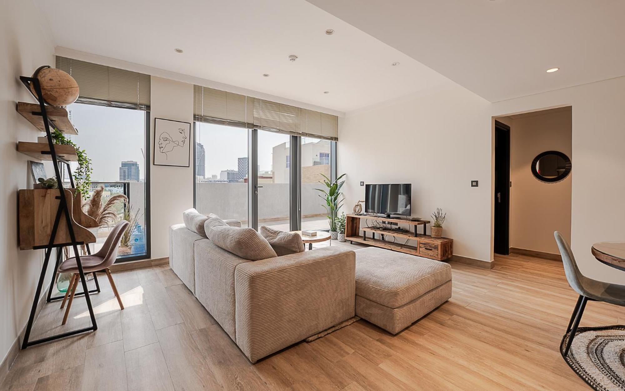 Modern Jvc 1br With Spacious Terrace Apartment