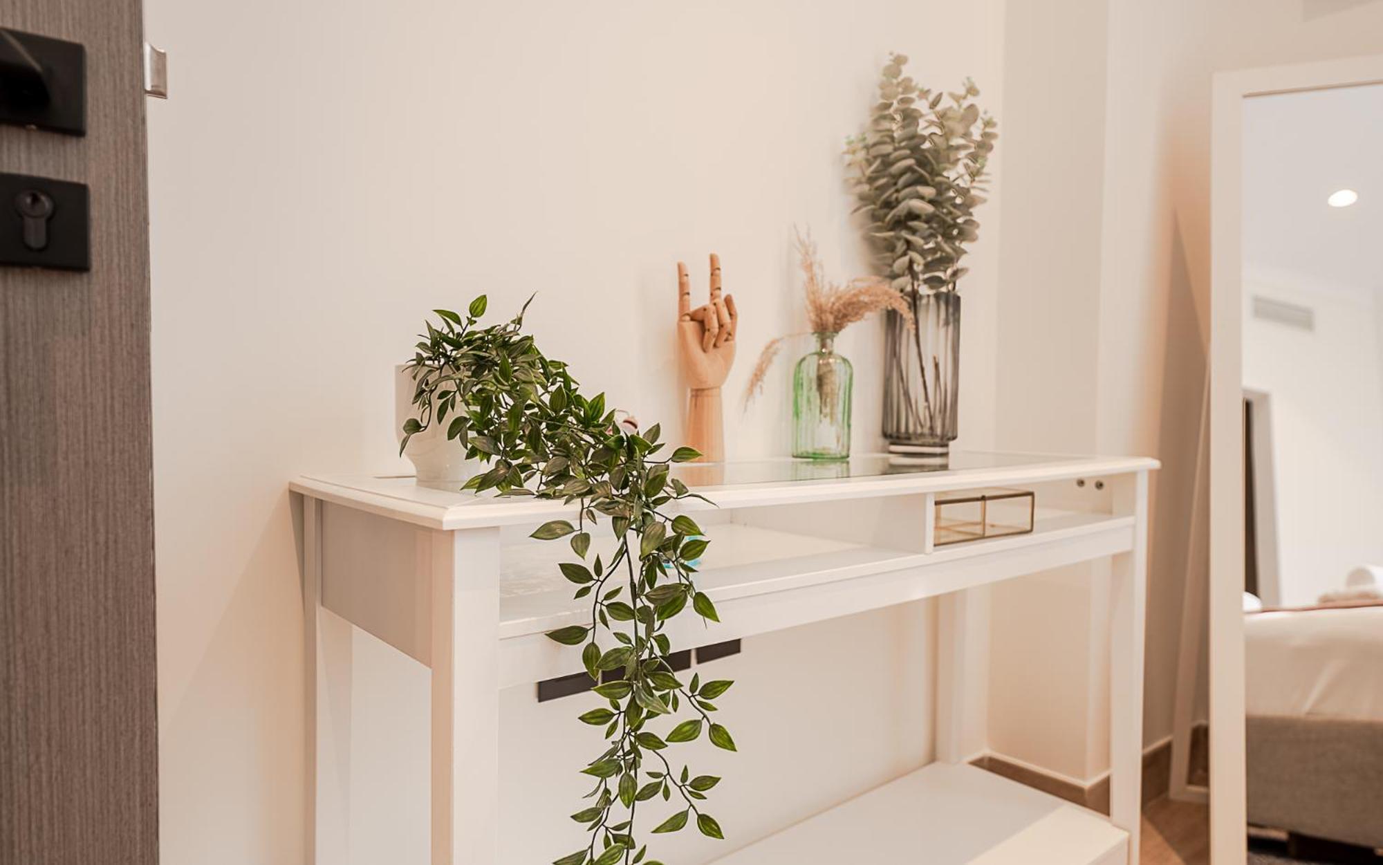 Modern Jvc 1br With Spacious Terrace