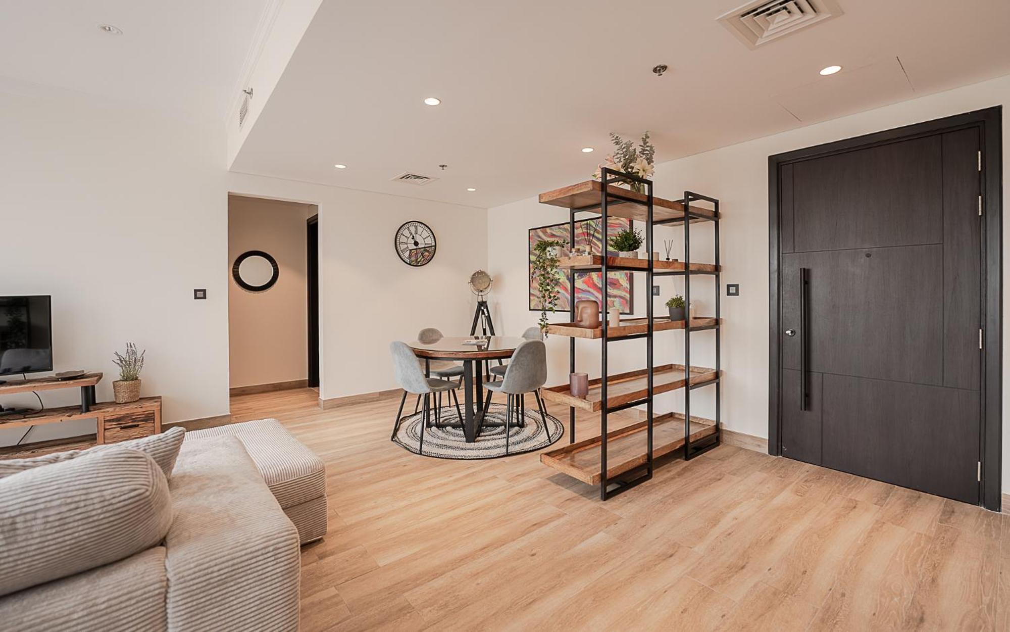 Apartment Modern Jvc 1br With Spacious Terrace *