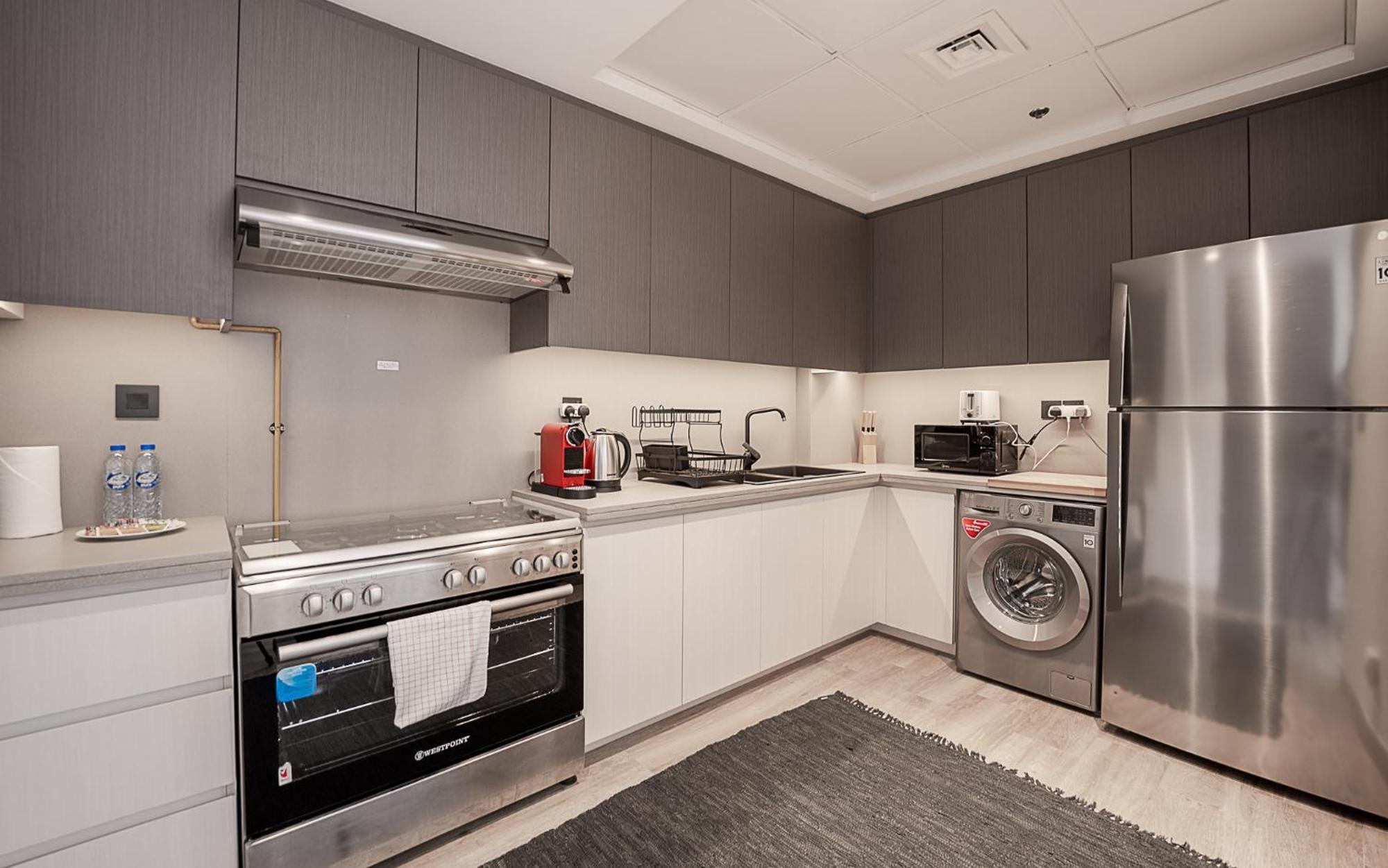 Apartment Modern Jvc 1br With Spacious Terrace Dubai