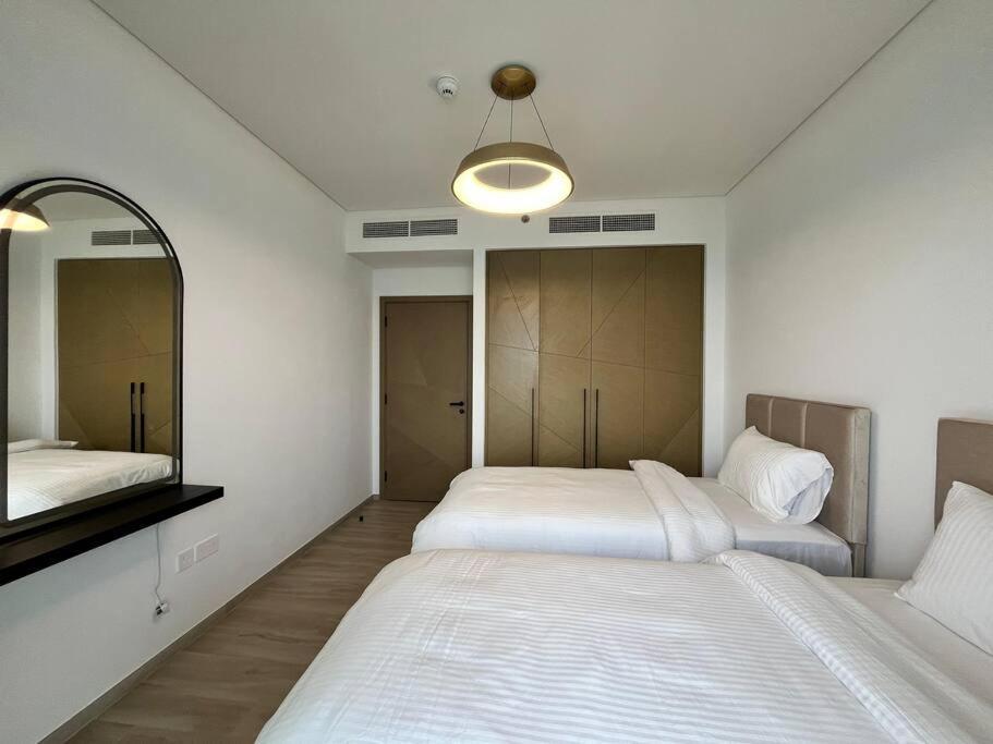 Palace Creek Harbour Residences Skyline Dubai
