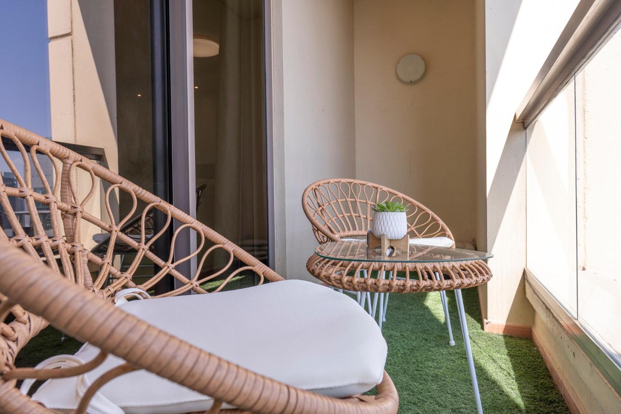 Apartment Cool 2 Bedroom Flat With Stunning Marina Views Dubai