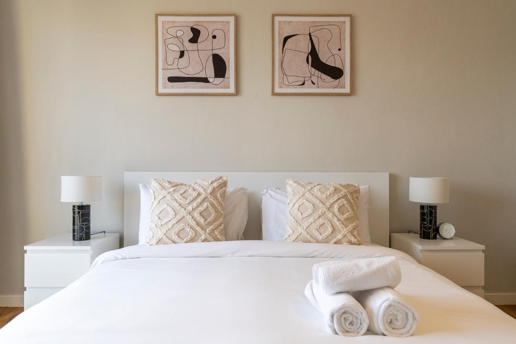 Cool 2 Bedroom Flat With Stunning Marina Views Dubai