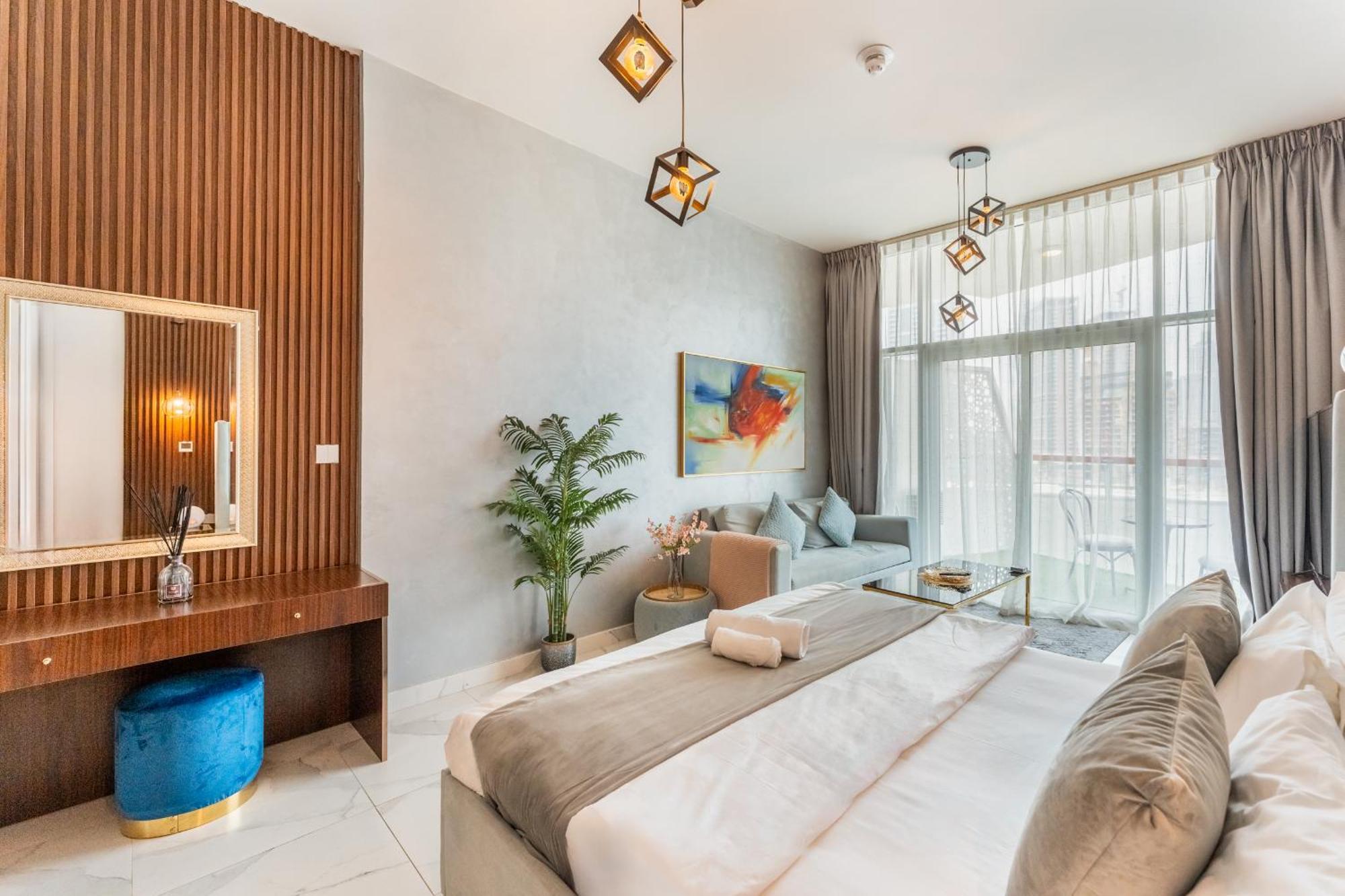 Apartment In Millennium Binghatti By Pk Holidays