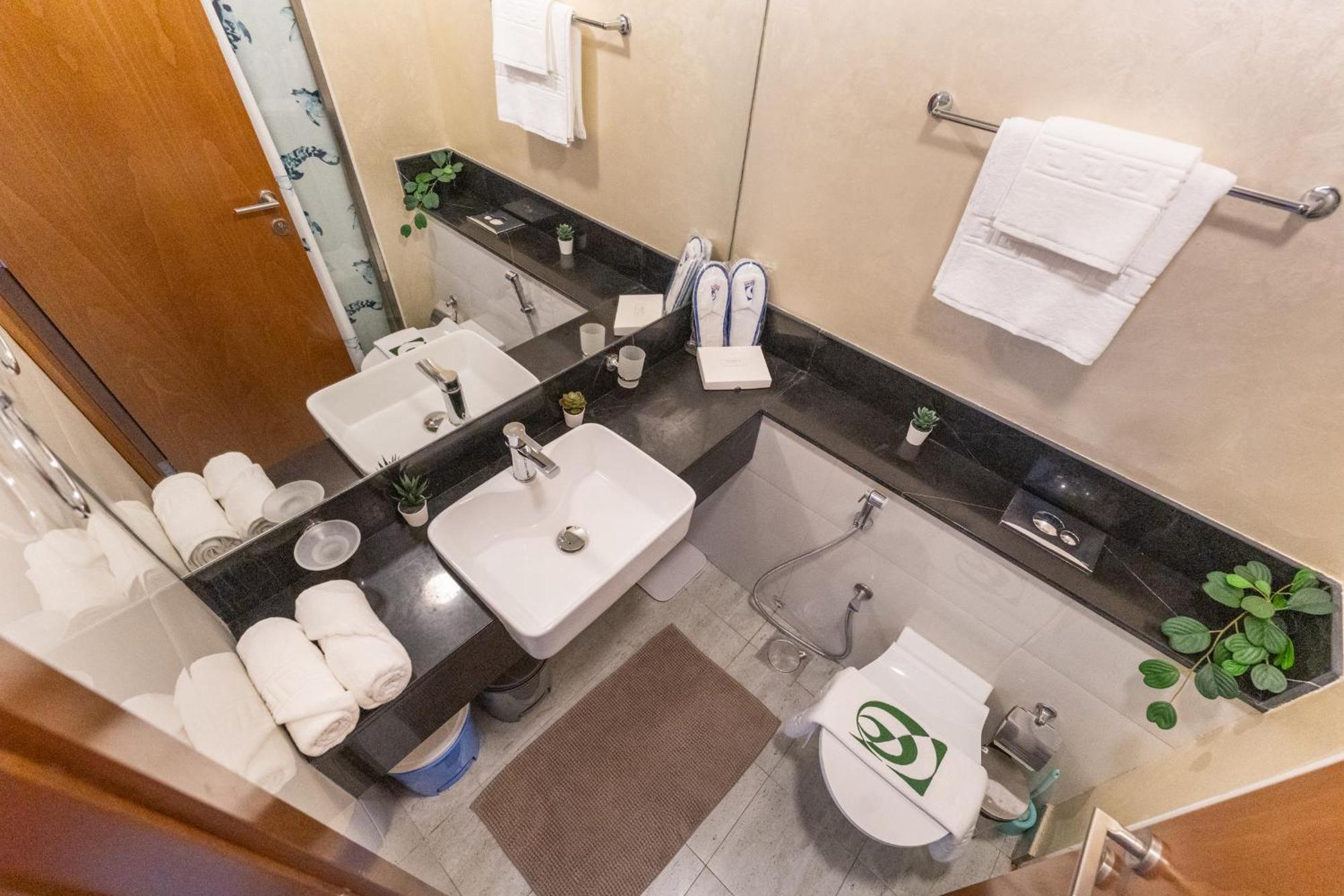 In Millennium Binghatti By Pk Holidays Apartment Dubai