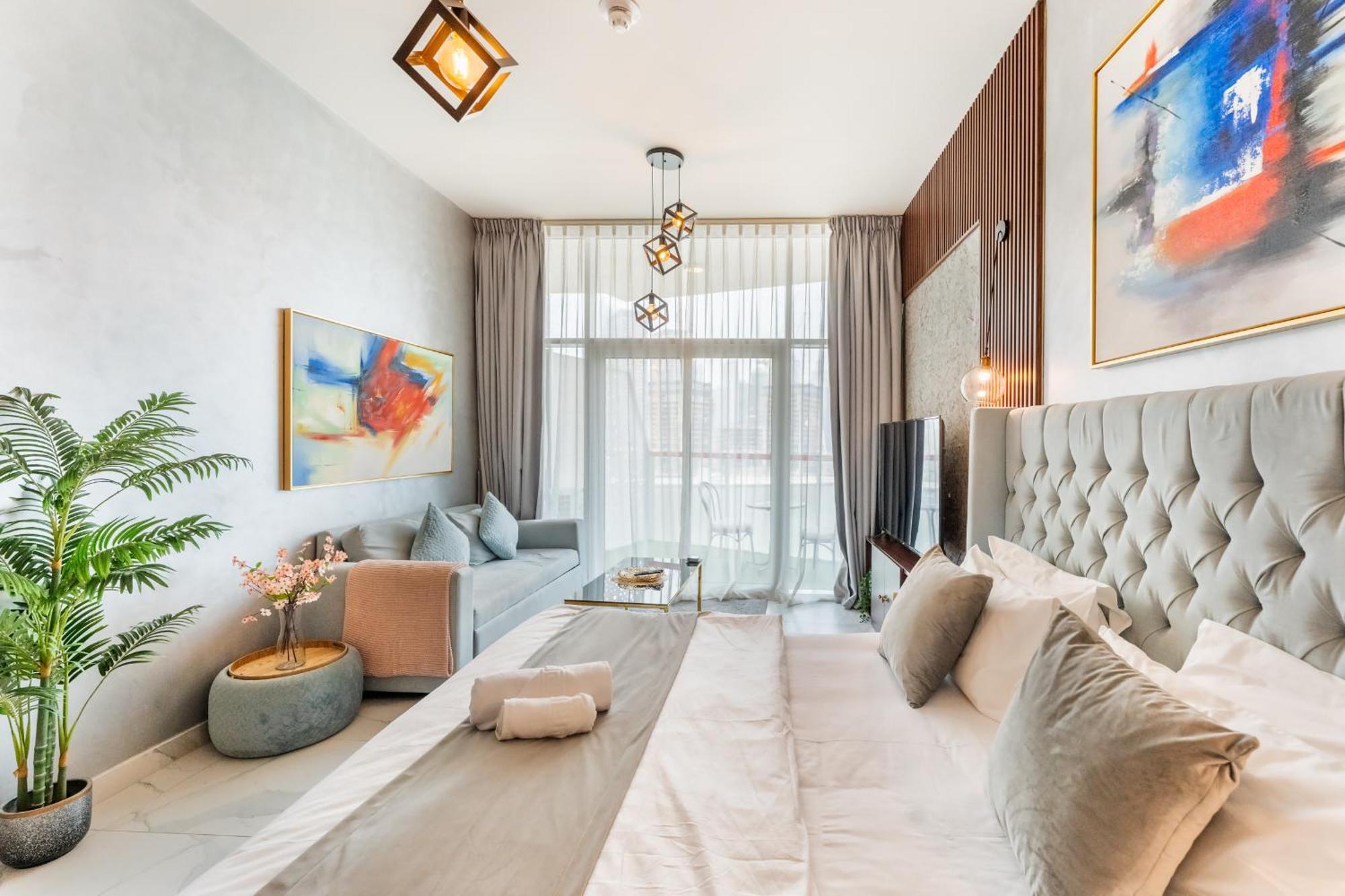 In Millennium Binghatti By Pk Holidays Apartment Dubai