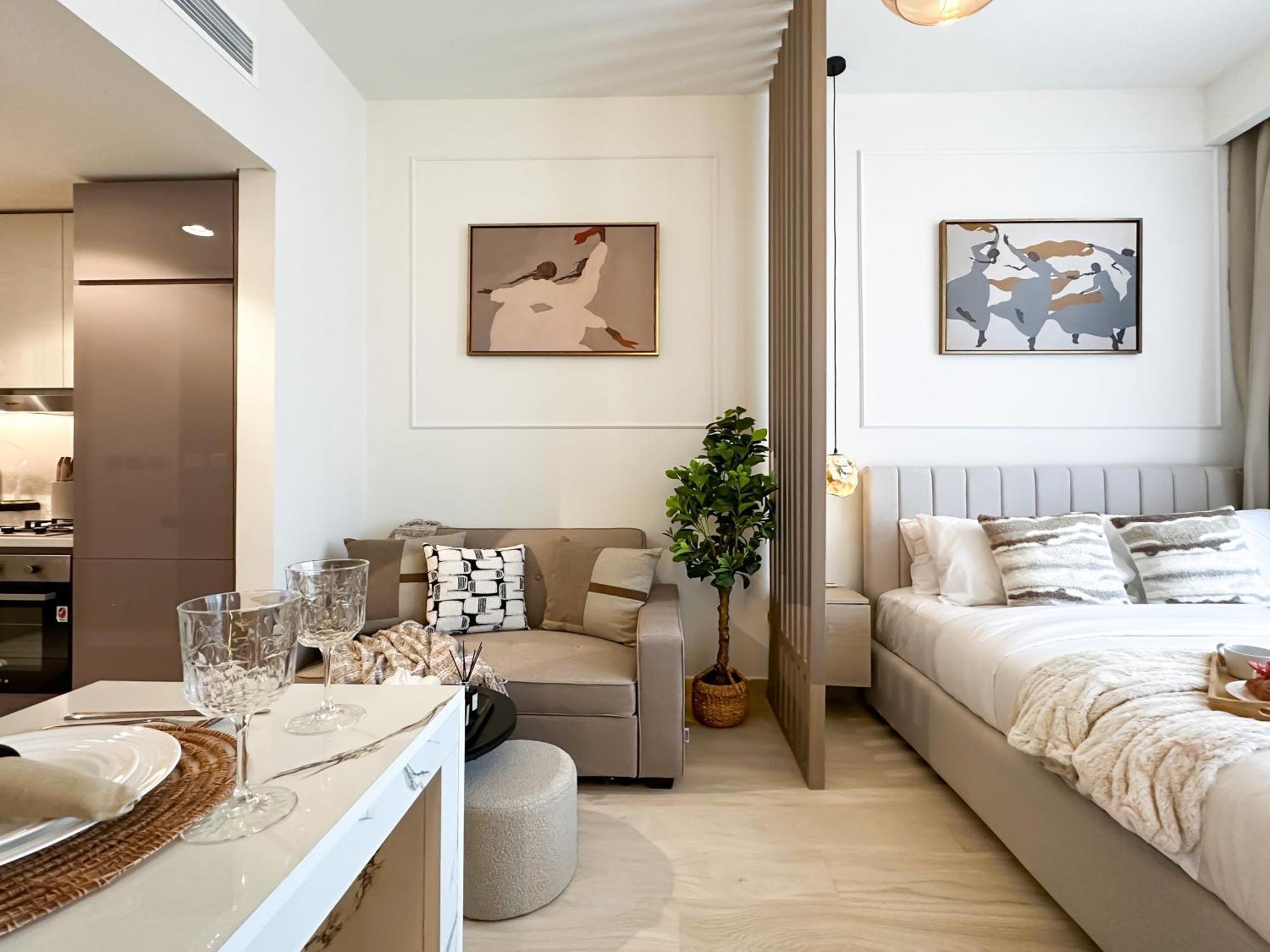 Apartment Trophy Modern Marvel Cozy With Smart Features In Azizi Riviera