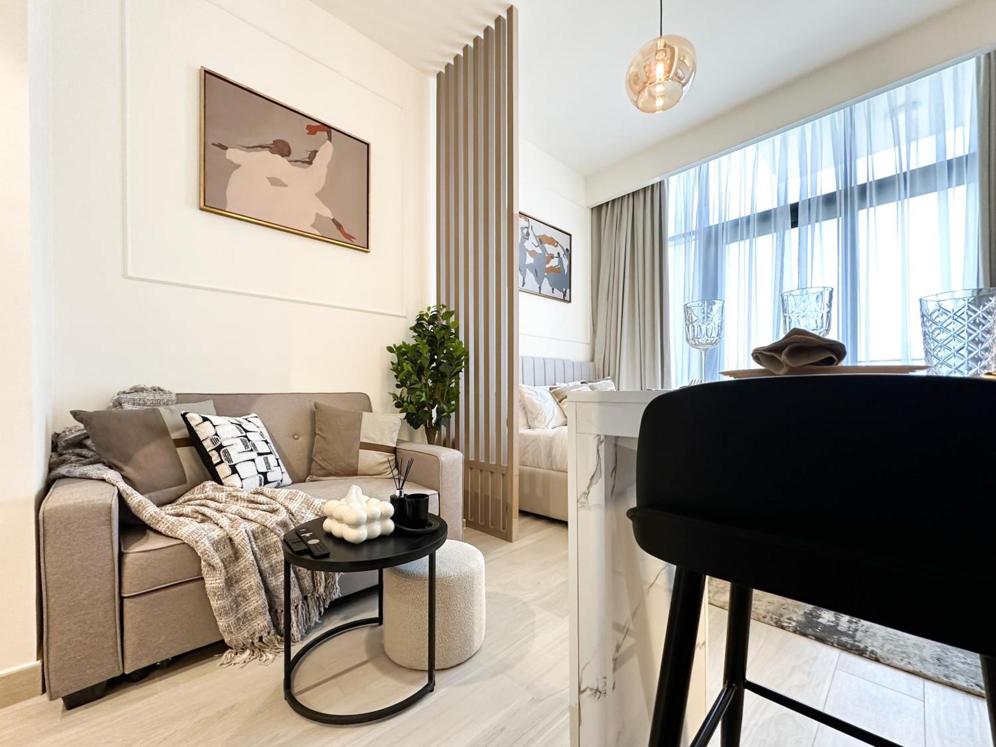 Trophy Modern Marvel Cozy With Smart Features In Azizi Riviera *