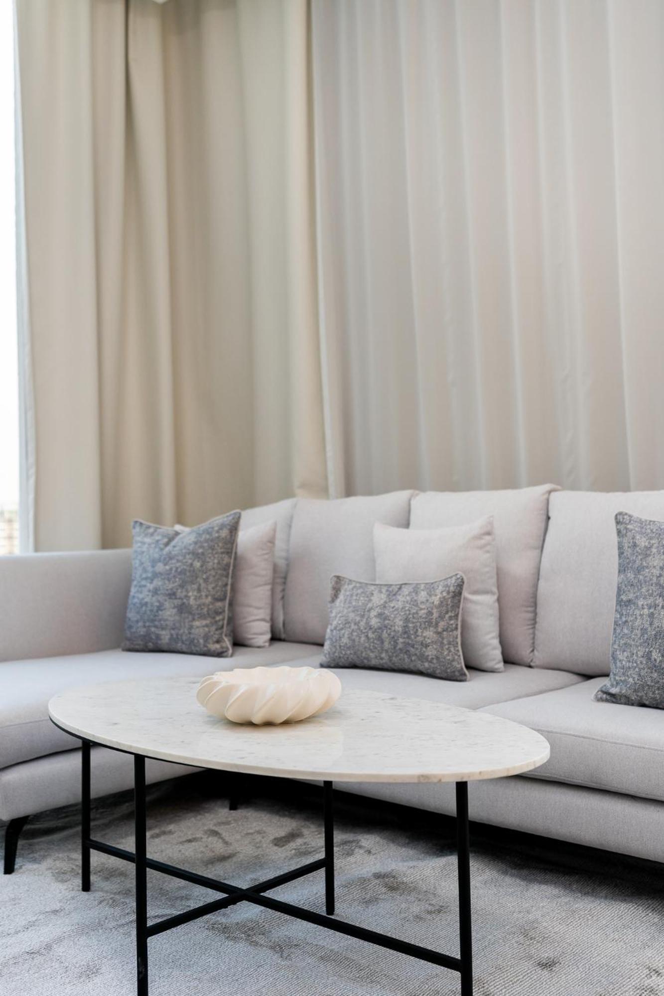 Citihome-stunning 1br Captivating Elegance & Style * Dubai