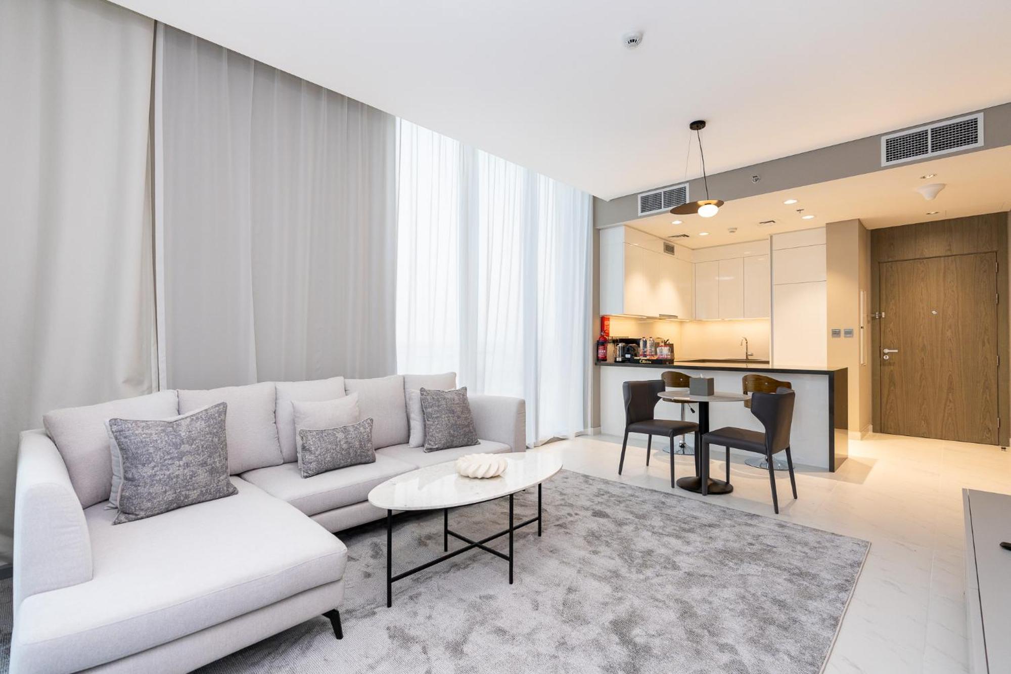 Citihome-stunning 1br Captivating Elegance & Style Apartment