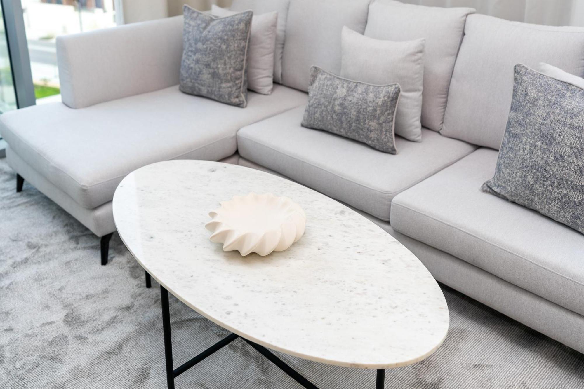 Citihome-stunning 1br Captivating Elegance & Style