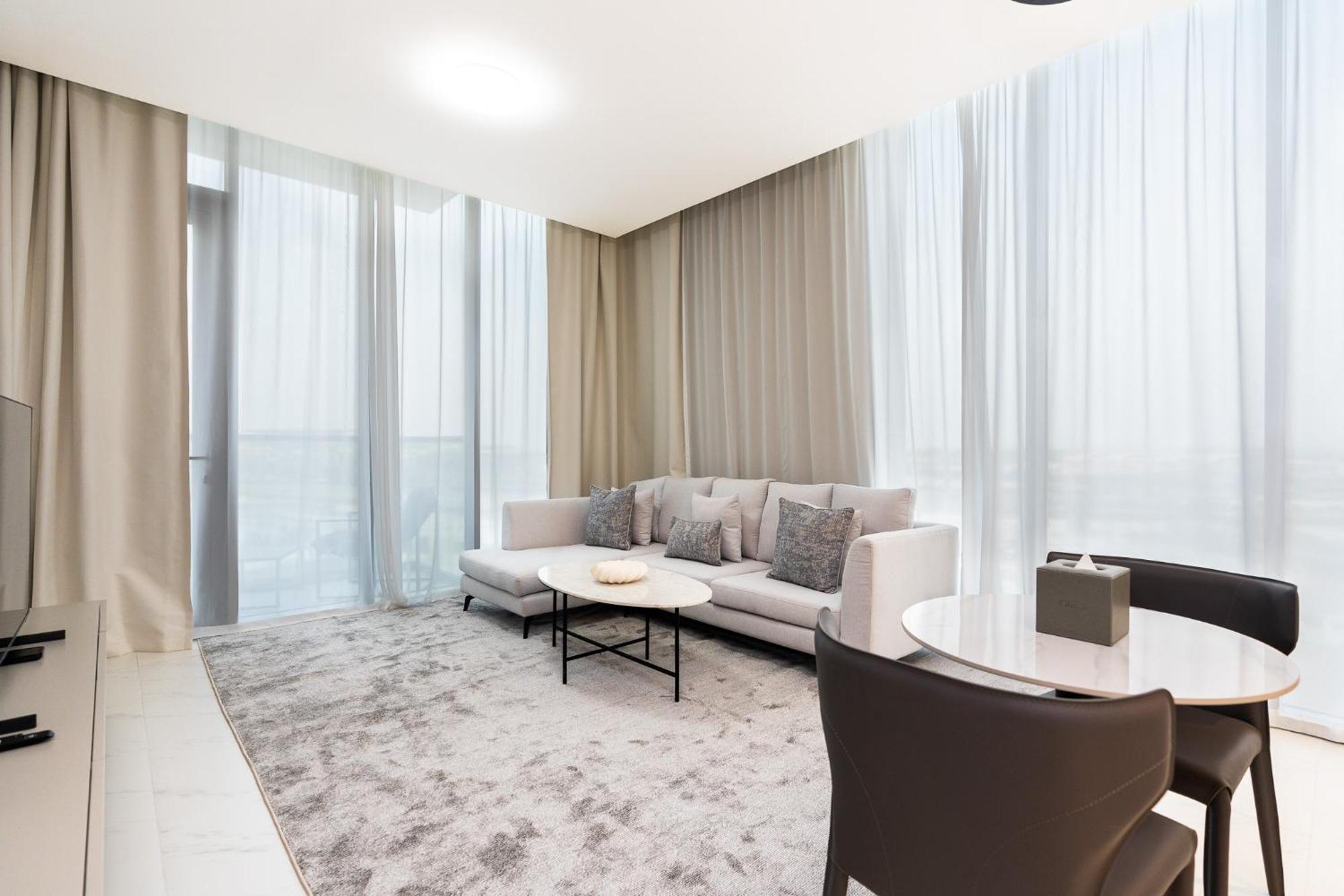 Citihome-stunning 1br Captivating Elegance & Style Dubai