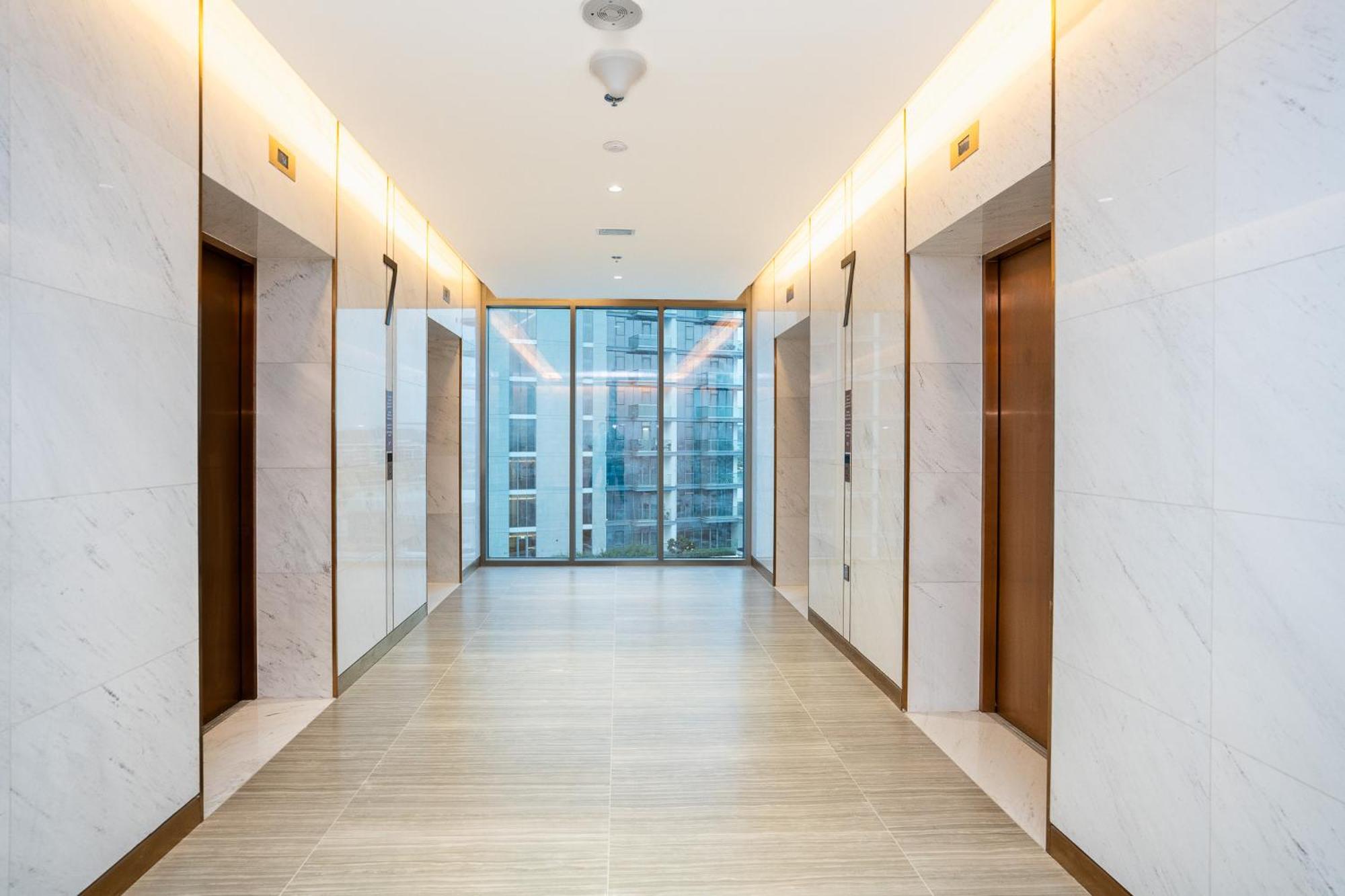 Citihome-stunning 1br Captivating Elegance & Style * Dubai