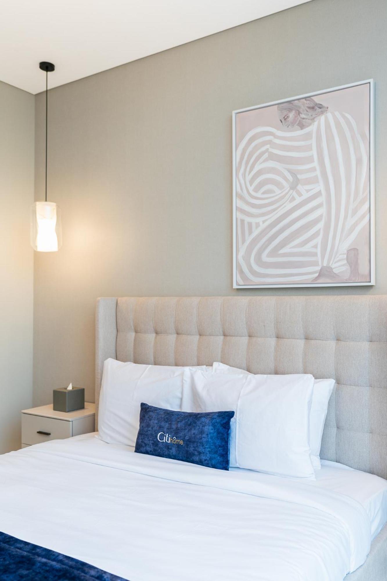 Citihome-stunning 1br Captivating Elegance & Style