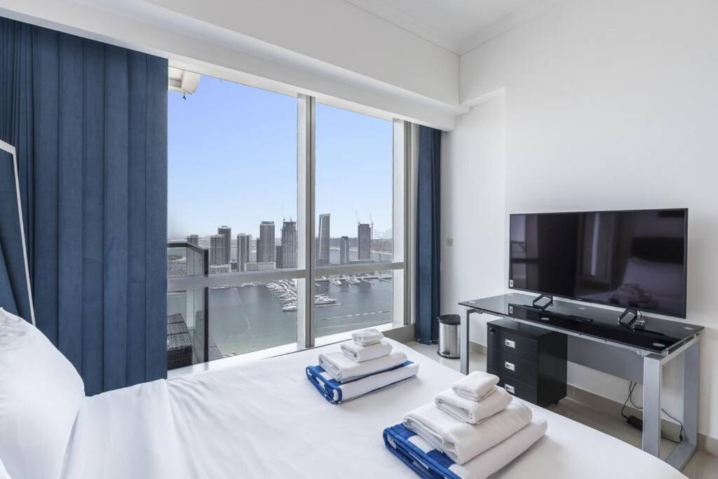Apartment Luxury Ocean Heights Views, Marina, 4 Bds *