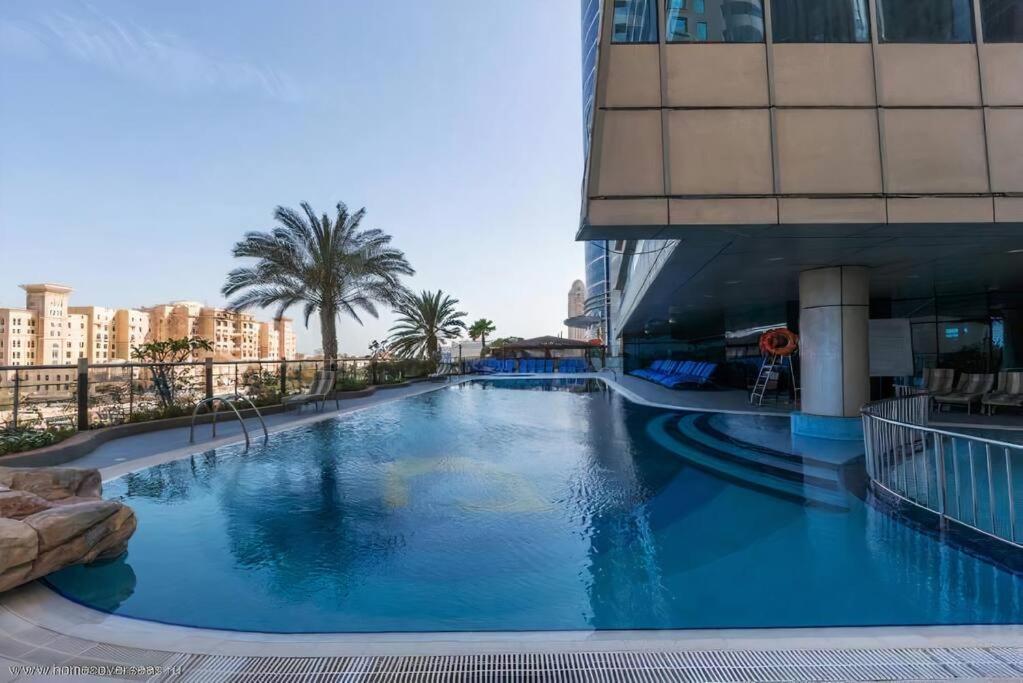 Luxury Ocean Heights Views, Marina, 4 Bds Apartment
