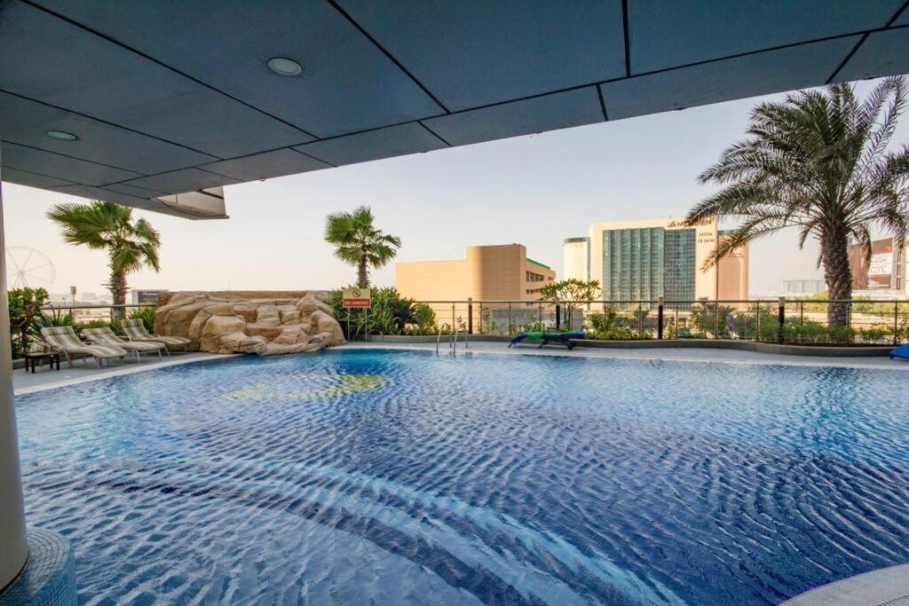 Luxury Ocean Heights Views, Marina, 4 Bds Dubai