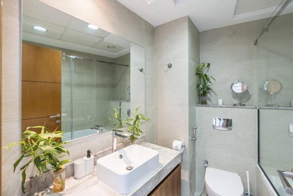 Luxury Ocean Heights Views, Marina, 4 Bds *