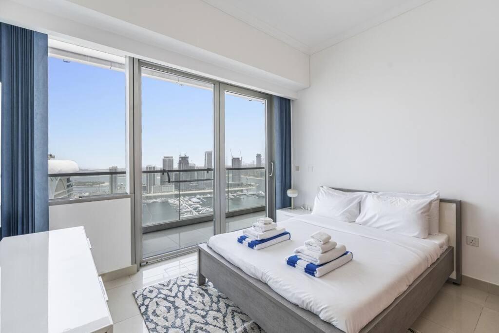 Luxury Ocean Heights Views, Marina, 4 Bds * Dubai