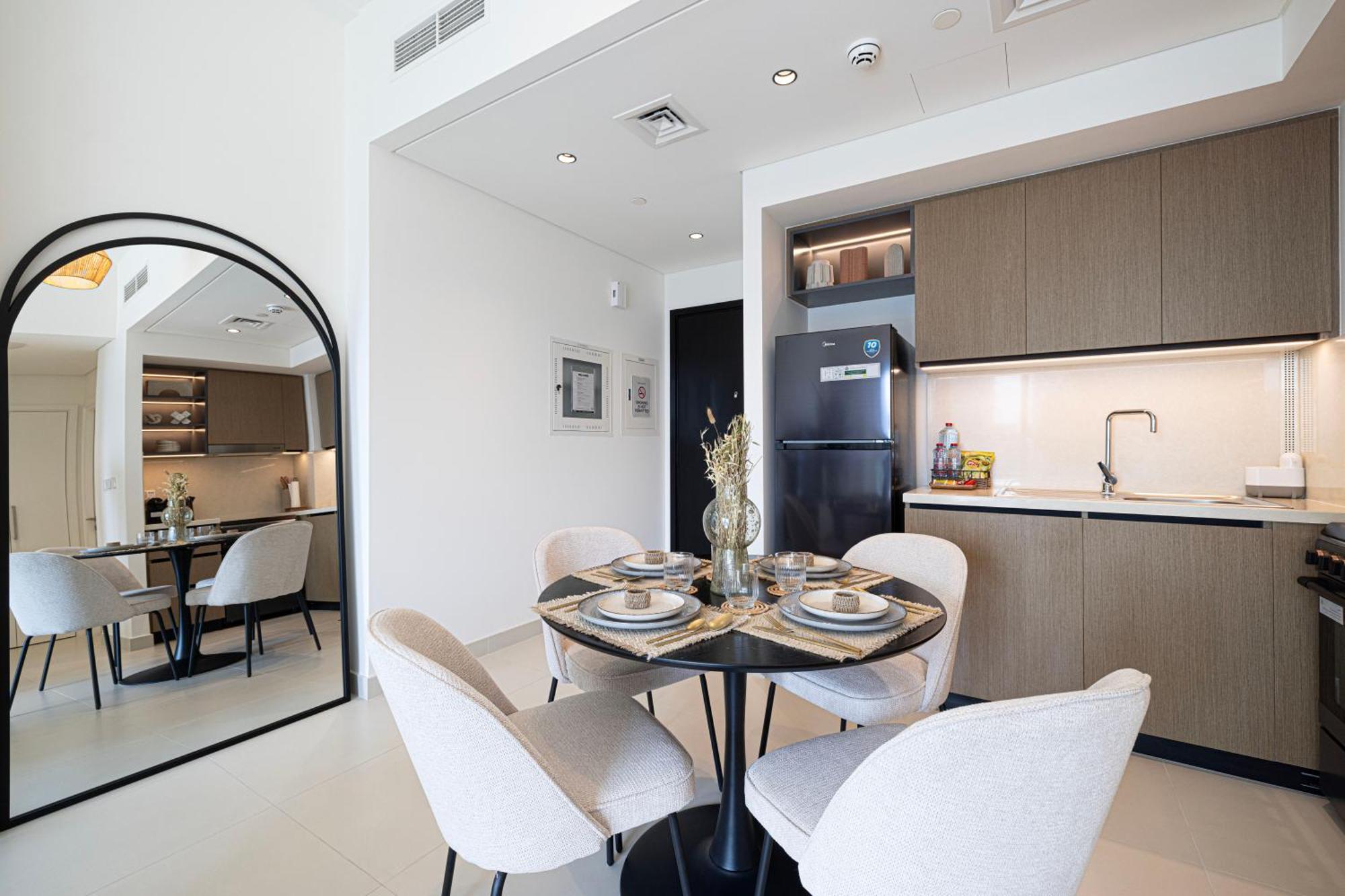 Luxury Minimalistic In Downtown Opposite Burj Khalifa & Mall * Dubai