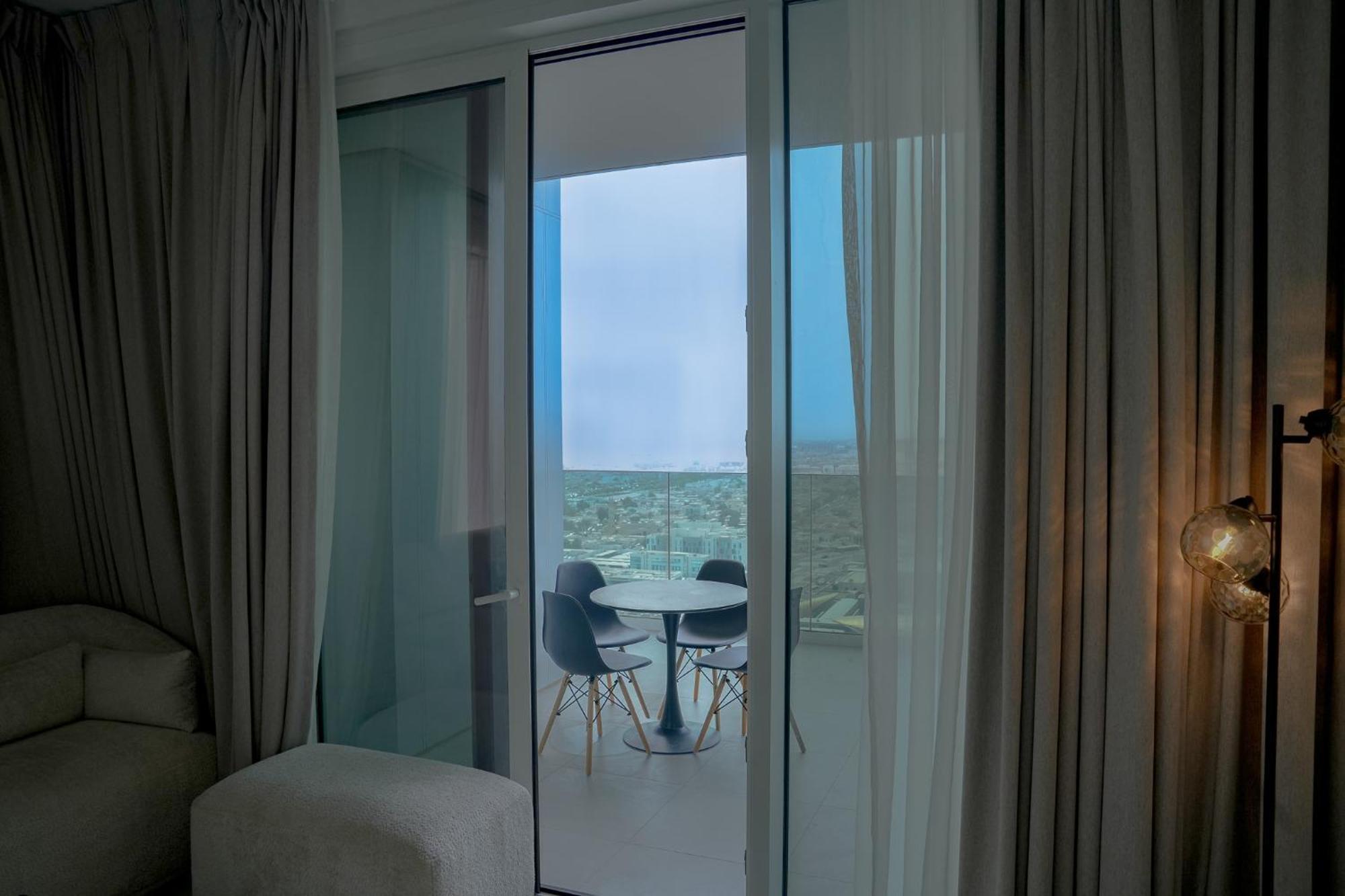 Apartment One Residences, East Tower- Luxury 360 Live