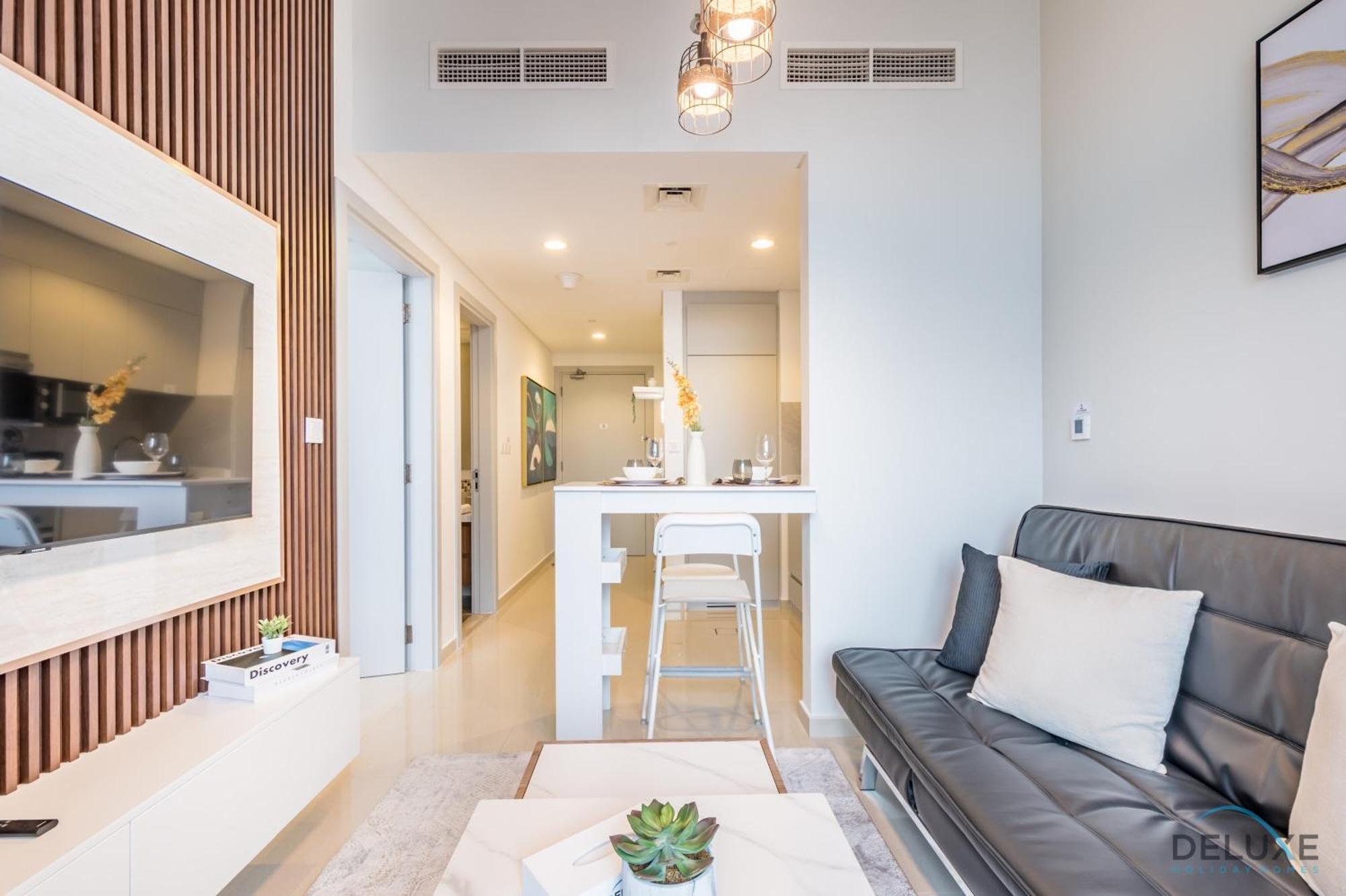 Stunning 1br In Vera Tower, Business Bay By Deluxe Homes Dubai