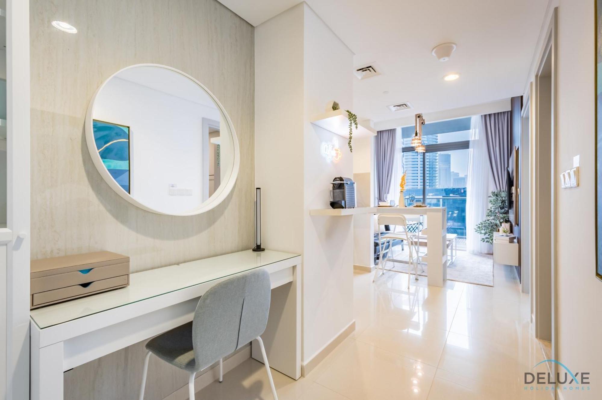 Stunning 1br In Vera Tower, Business Bay By Deluxe Homes Dubai
