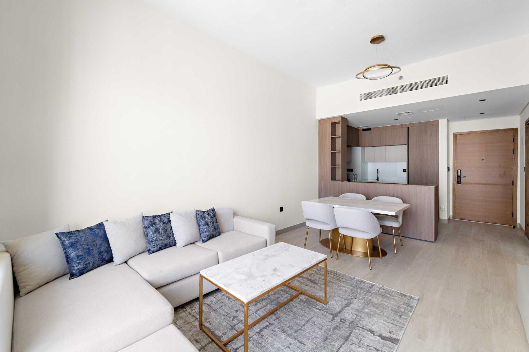 Elegant 1 Bedroom In Arjan With Pool Gym Game Apartment