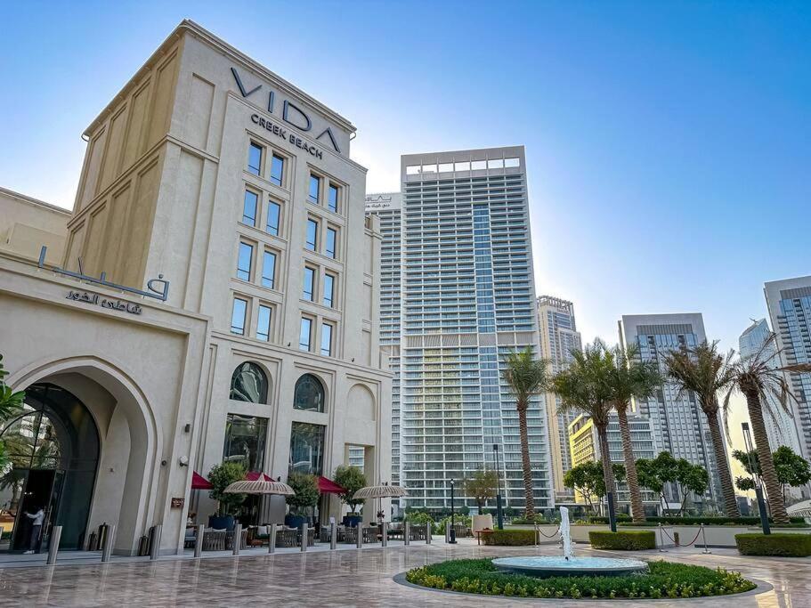 Stylish 2 Bedroom At Vida Residence, Creek Apartment Dubai