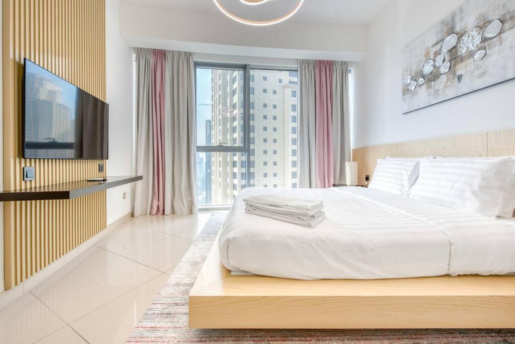 Lux 3bedroom Upgraded -marina View & Jbr Apartment Dubai