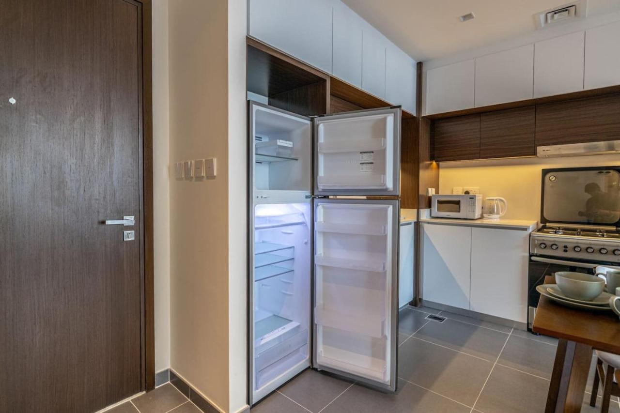 Stunning 1bhk Harbor View Apartment *