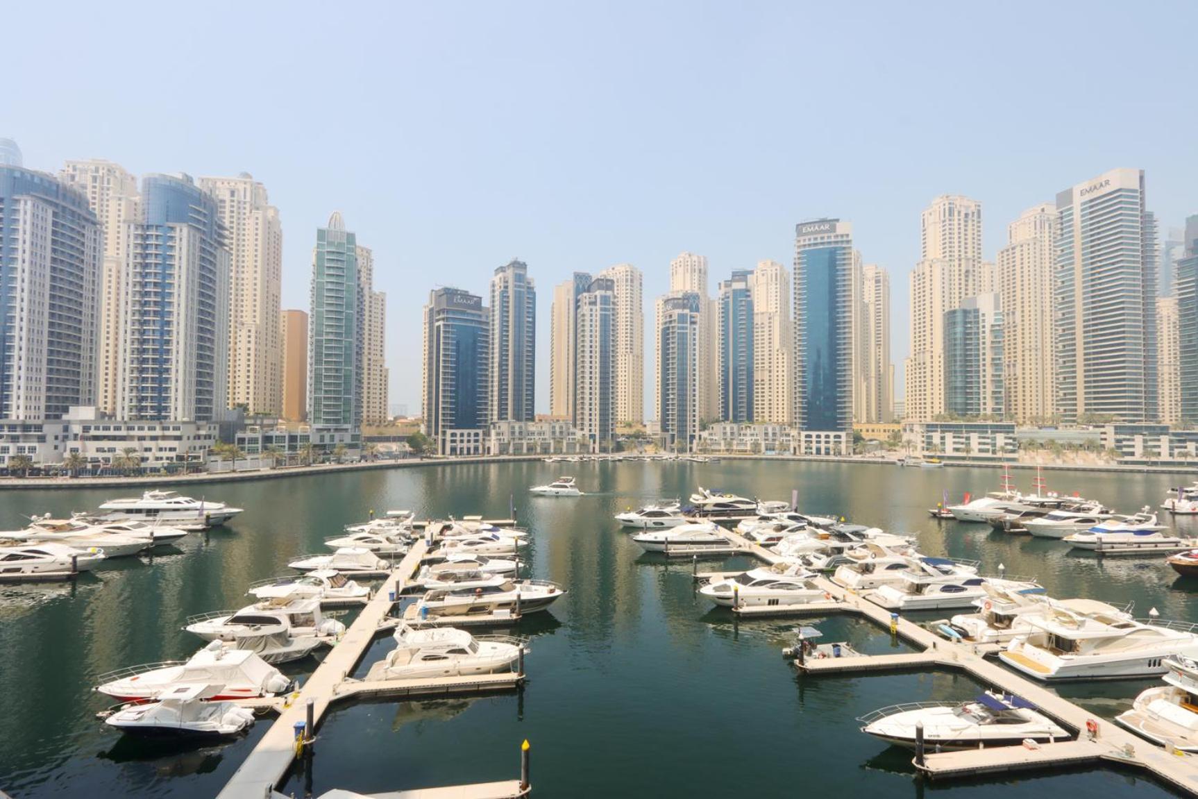 Apartment Livbnb- 3b Retreat Overlooking Marina, On The Walk Dubai
