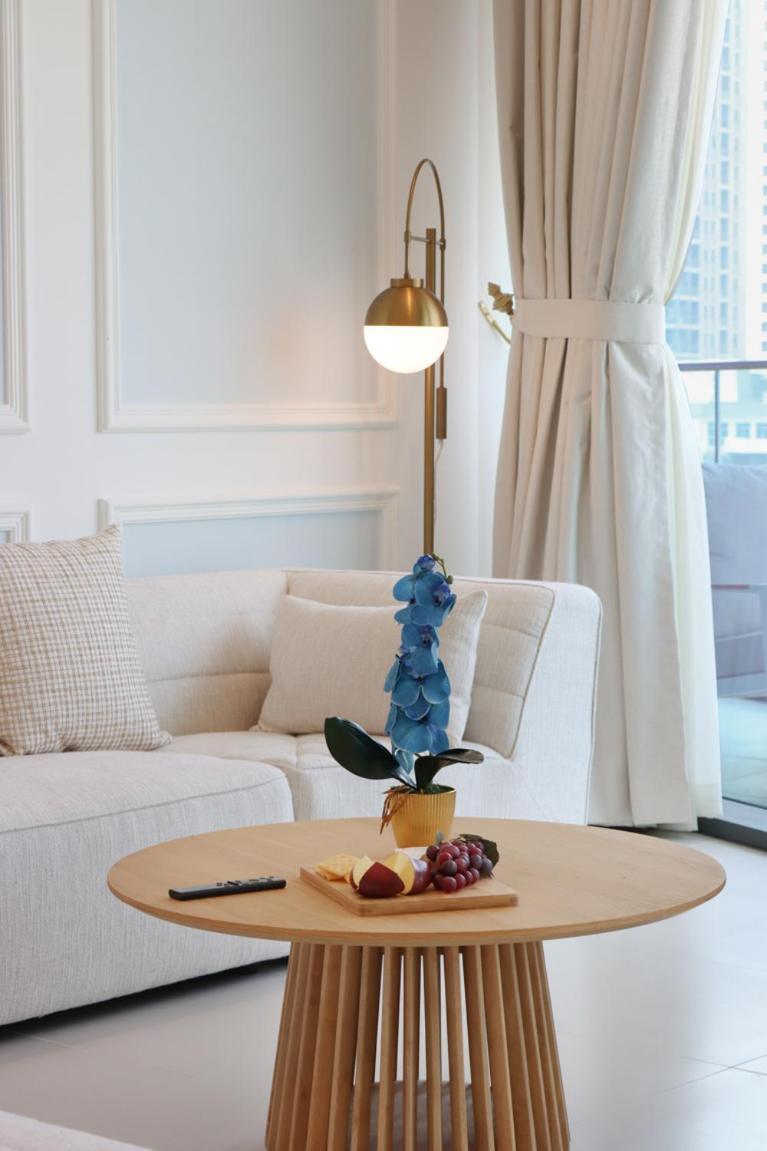 Livbnb- 3b Retreat Overlooking Marina, On The Walk Dubai