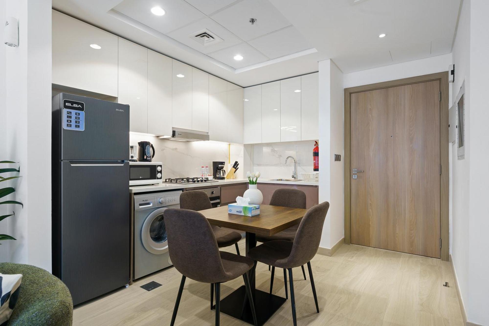 Comfortable 1 Bedroom In Meydan Near Downtown Dubai