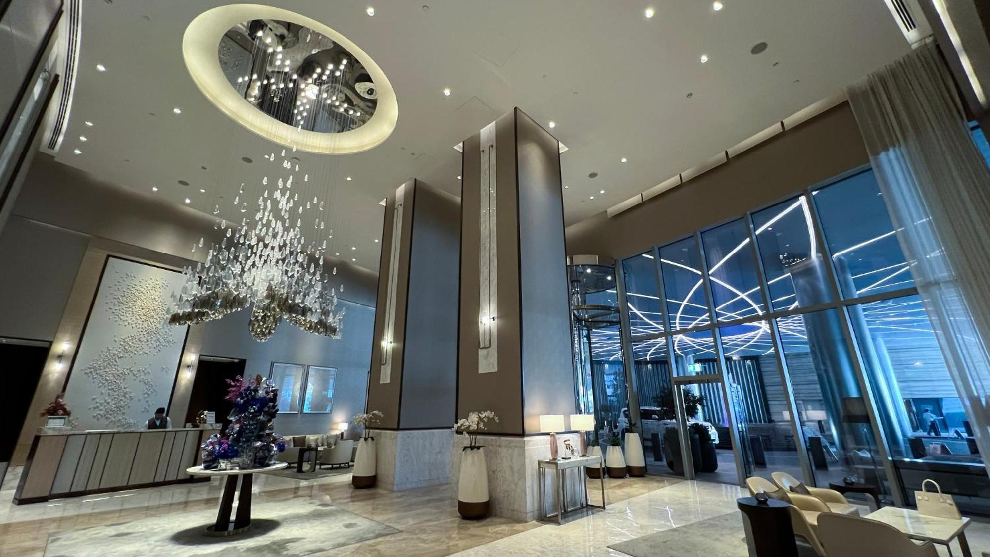 Apartment Easemytrip - Exquisite Downtown 2br In Address Skyview Tower 1 *