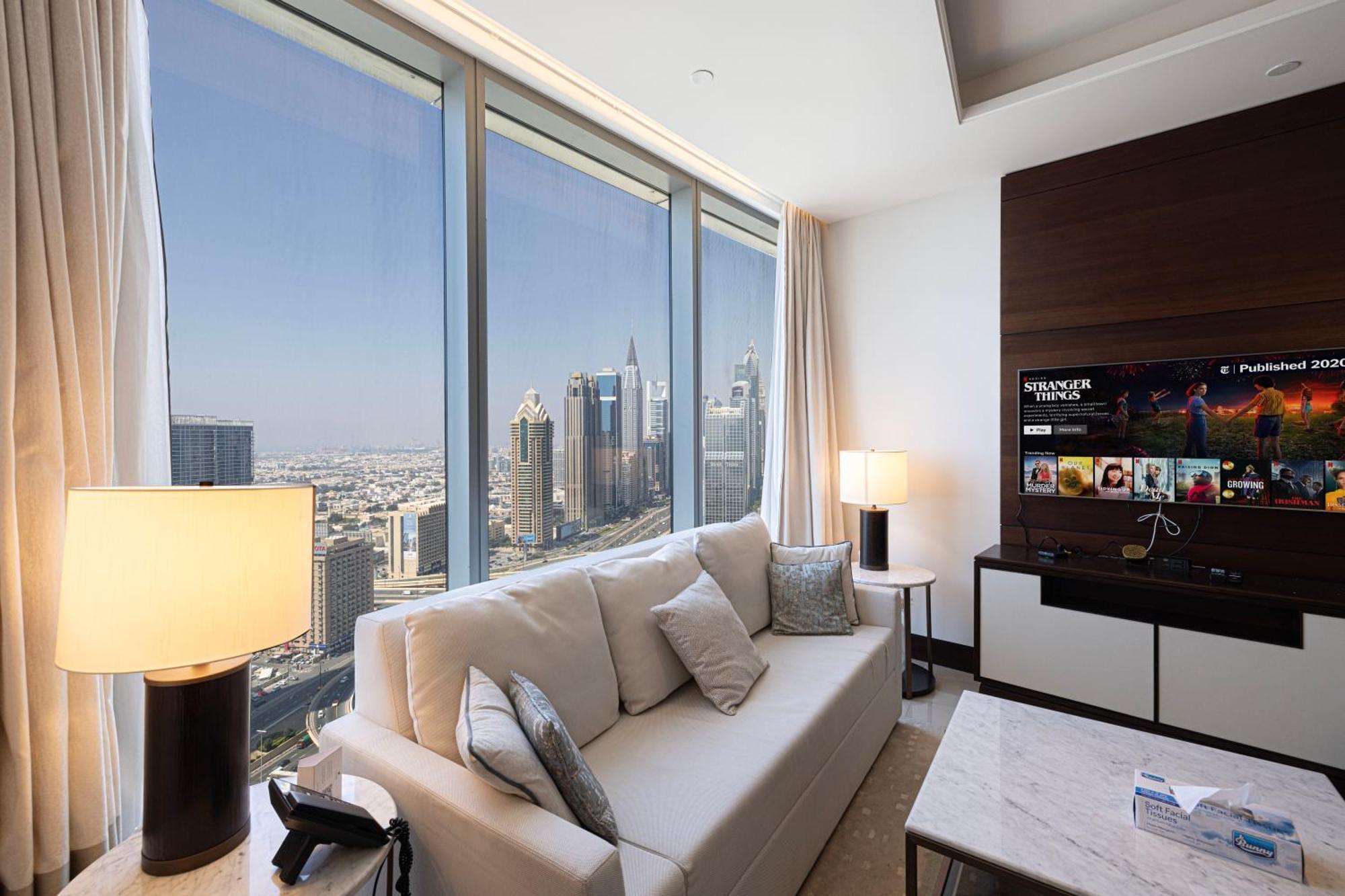 Easemytrip - Exquisite Downtown 2br In Address Skyview Tower 1 Apartment Dubai