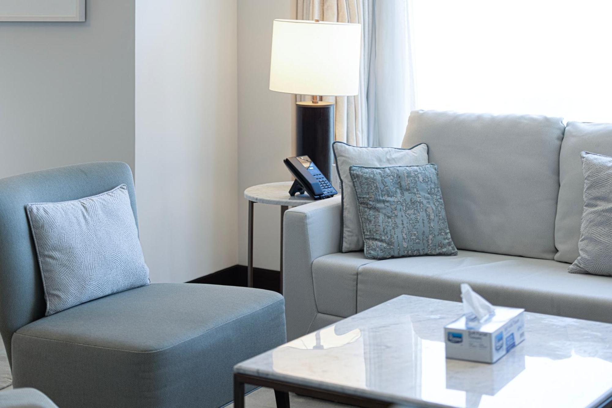 Apartment Easemytrip - Exquisite Downtown 2br In Address Skyview Tower 1